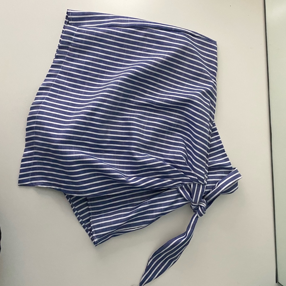 Blue & white stripped skort